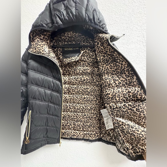 MK Michael Kors Black Packable Down Fill Hooded Jacket Womans M - Picture 2 of 12
